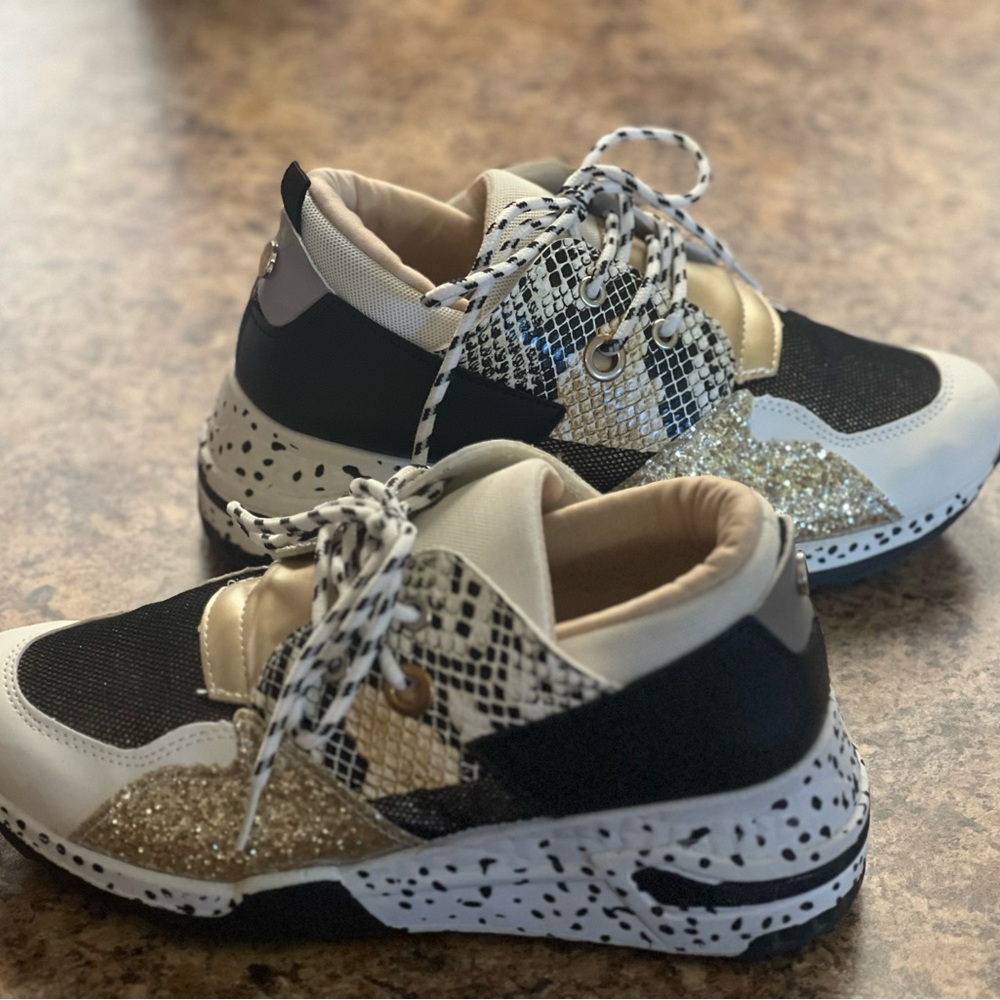 Knock Off Steve Madden Sneakers